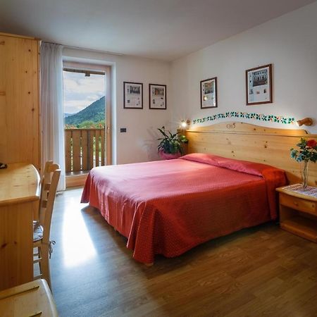 Hotel La Locanda Pinzolo Buitenkant foto