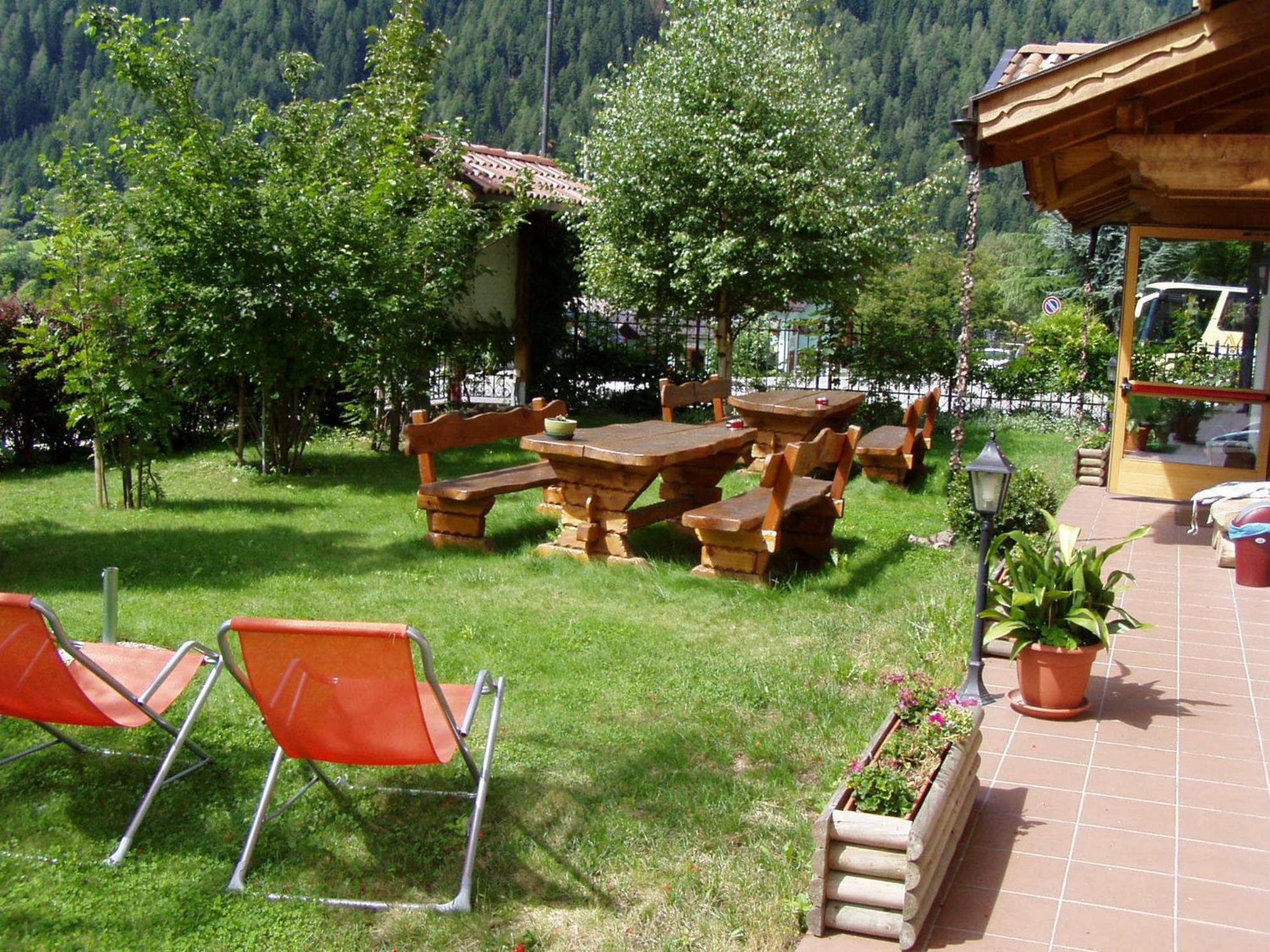 Hotel La Locanda Pinzolo Buitenkant foto