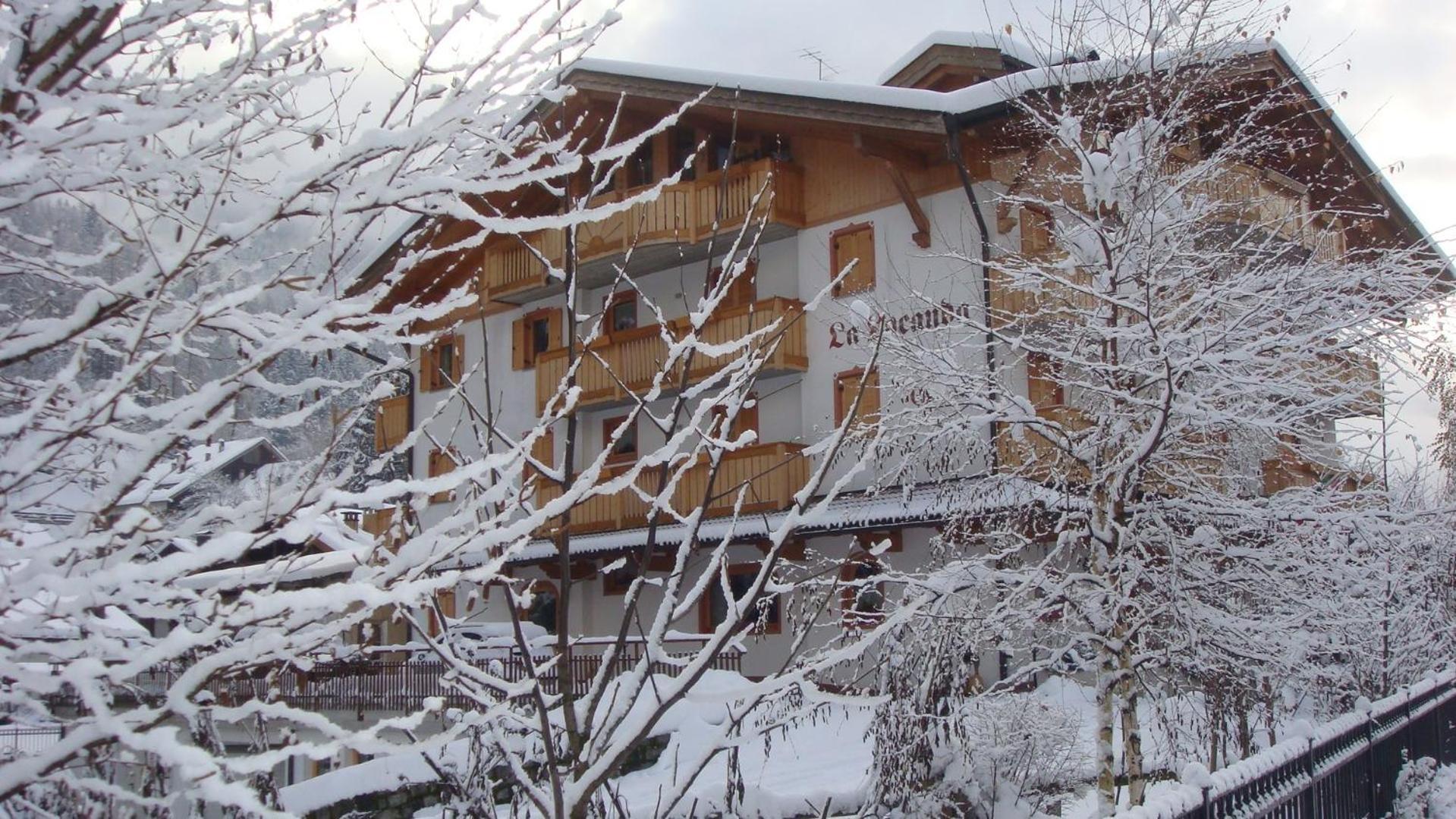Hotel La Locanda Pinzolo Buitenkant foto