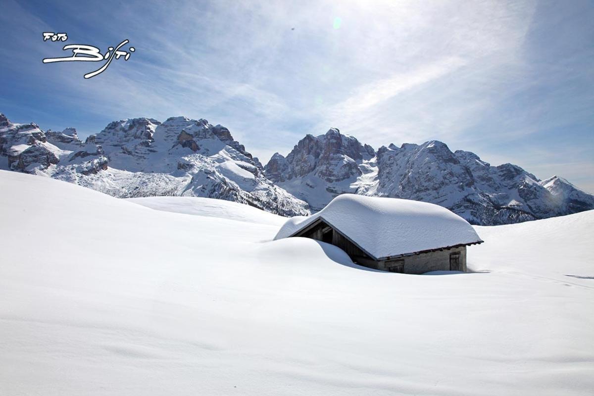 Hotel La Locanda Pinzolo Buitenkant foto