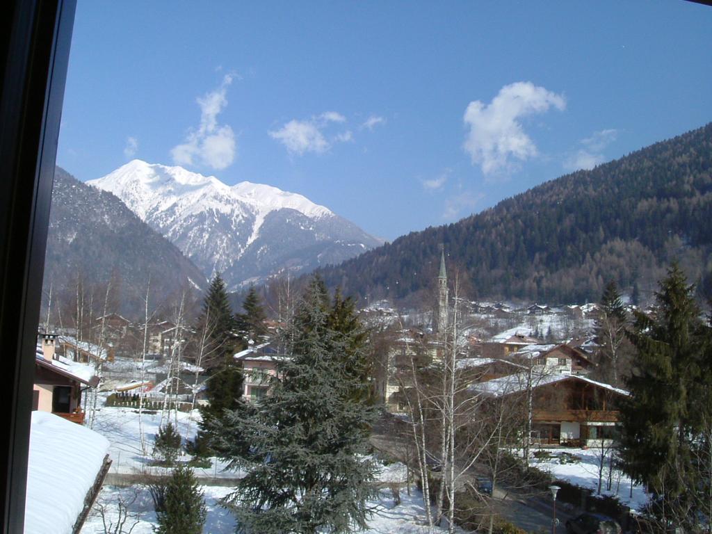 Hotel La Locanda Pinzolo Buitenkant foto