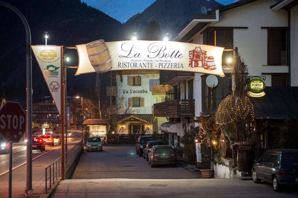Hotel La Locanda Pinzolo Buitenkant foto